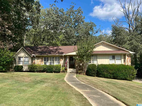 2661 Foothills Dr, Birmingham, AL 35226