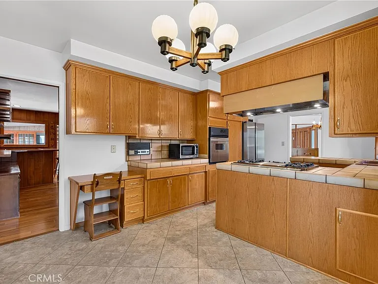 10401 Wystone Ave — Photo 21