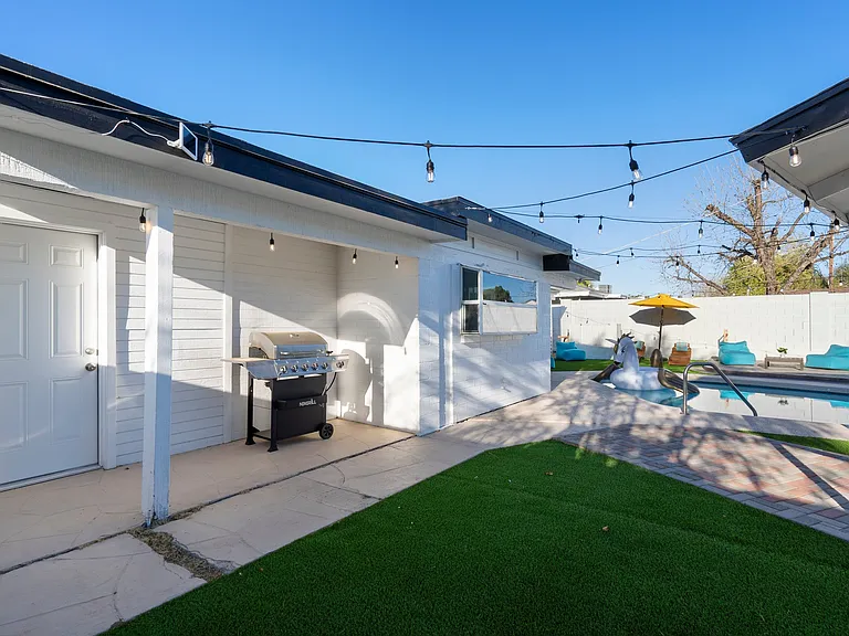 4633 E Monte Vista Rd — Photo 43
