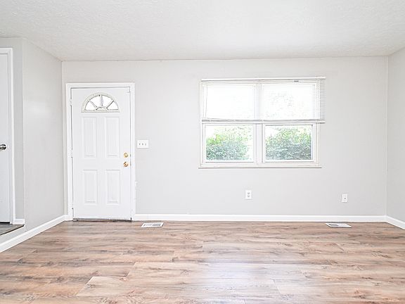 4th image of 10923 Birchridge Dr
