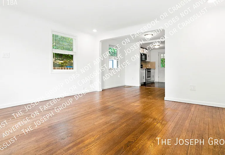 5634 S Leo St #A — Photo 9
