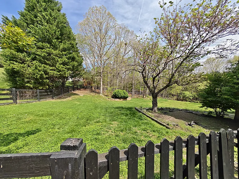 3211 Sandown Park Rd — Photo 15