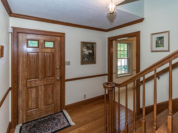 4th image of 9312 Clune Ln