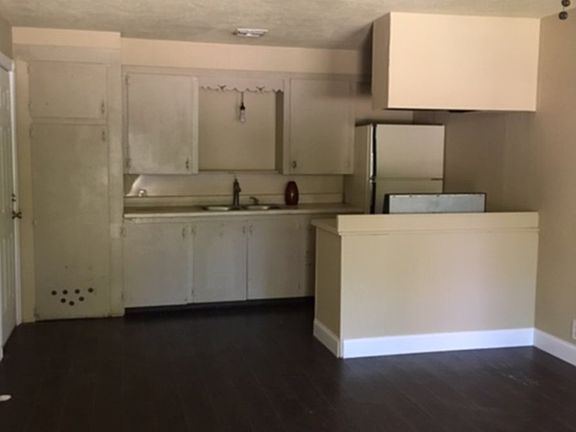 3rd image of 1216 NW Arlington Ave