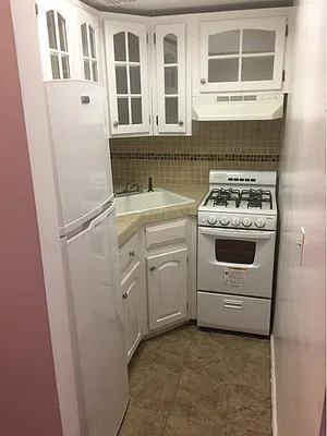 Rented by Weichert Manhattan Midtown | media 11