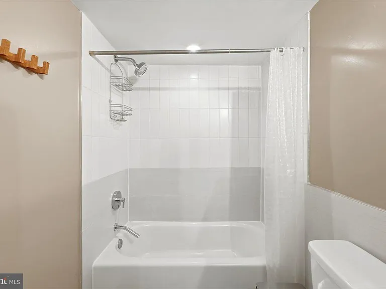 3222 13th St NW #1 — Photo 19