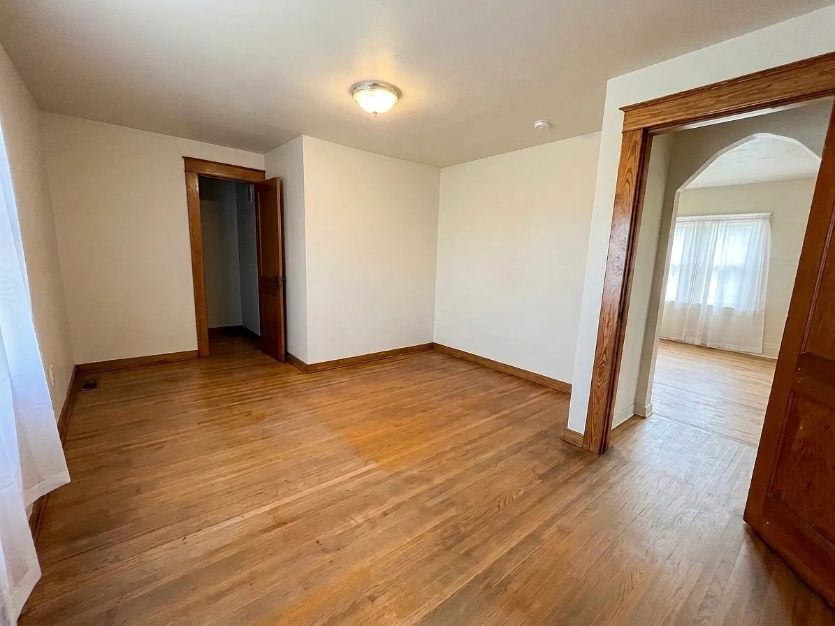 Back bedroom - 557 20th St #2