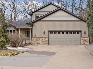 1110 Partridge Ln, Hudson, WI 54016