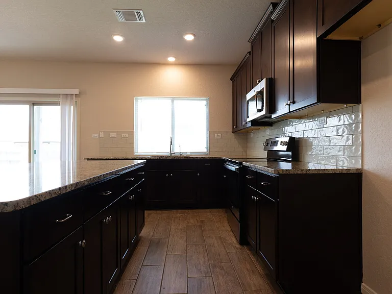 746 Farmers Dell — Photo 11