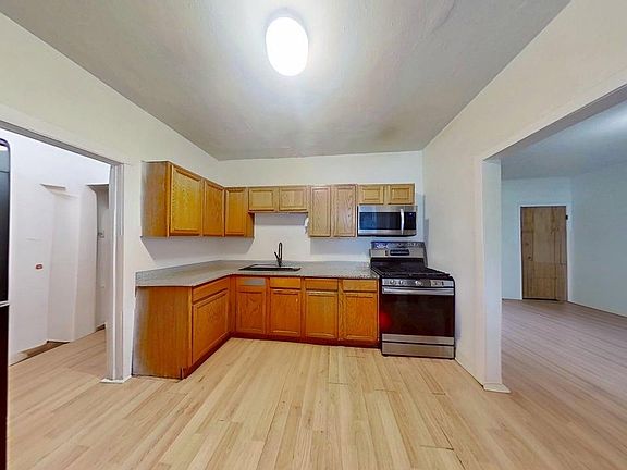 2nd image of 2429 W Touhy Ave #1W