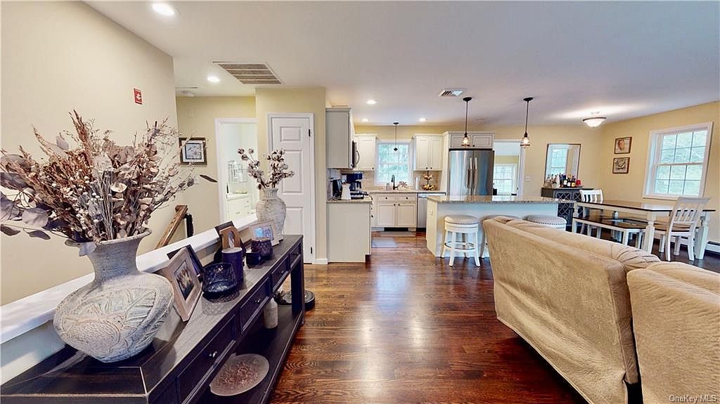 102 Village Common, Fishkill, NY 12524 Zillow