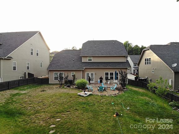 4th image of 13035 Serenity St