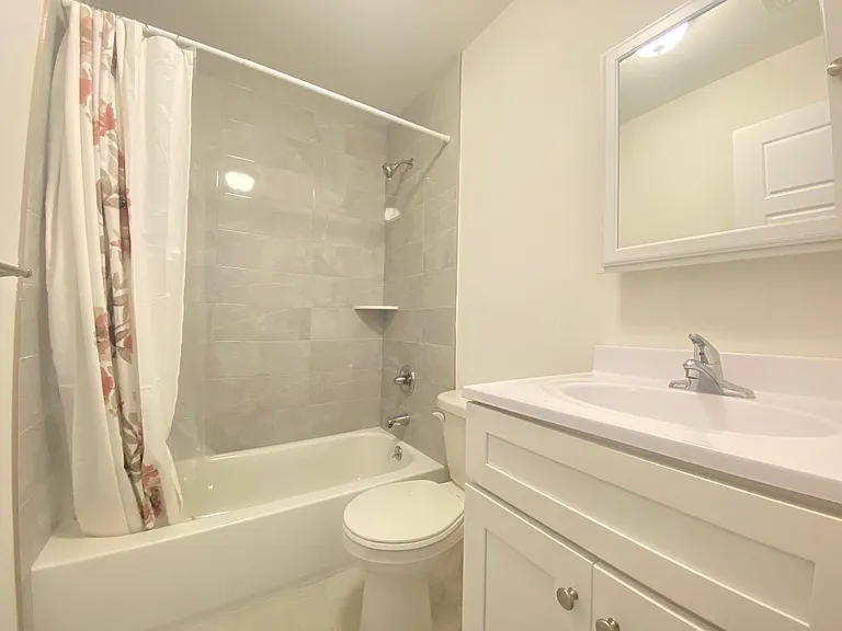 881 Sinclair Ave #2F — Photo 25
