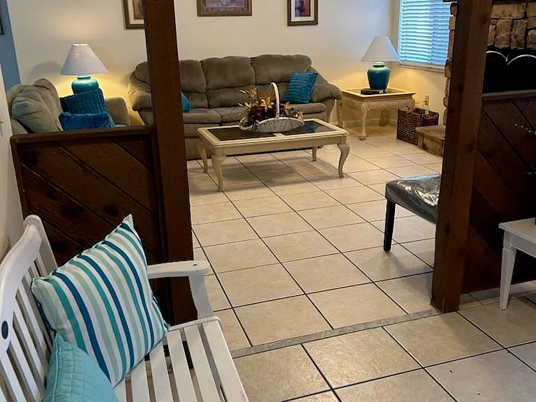 5924 Pebble Ln — Photo 4