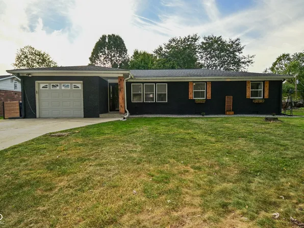 4430 Chatham Dr, Brownsburg, IN 46112