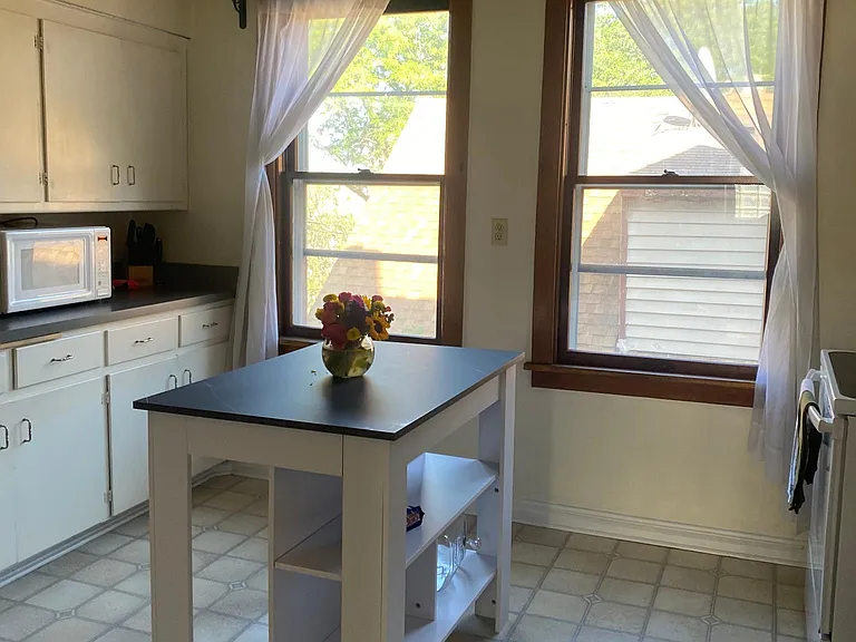 818 E Russell Ave #2 — Photo 6