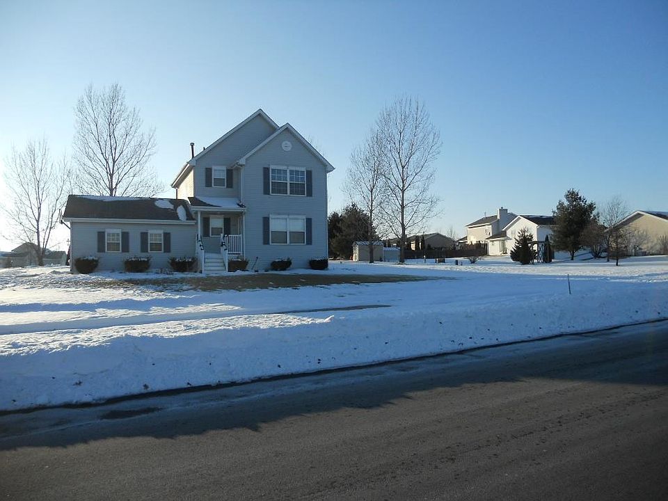 1st image of 454 University Dr