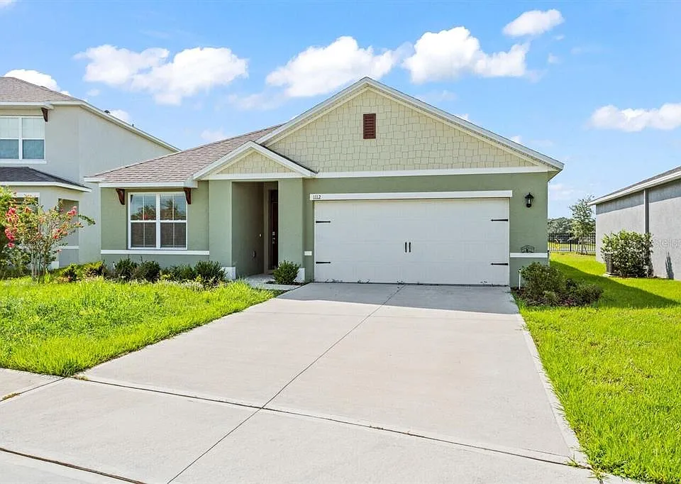 1112 Fox Path