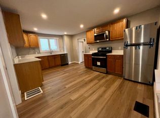 40 Campbell St, Woburn, MA 01801