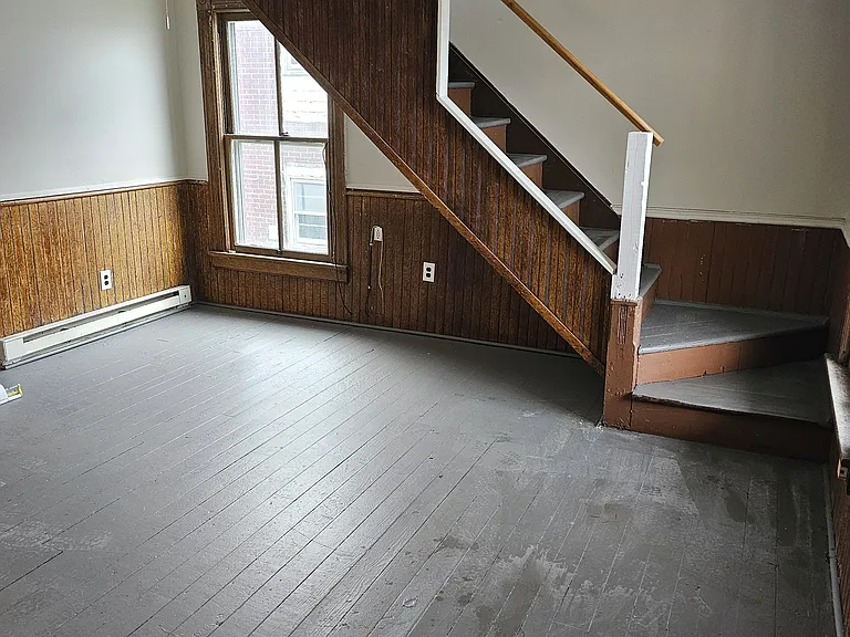 345 E Prospect St — Photo 6