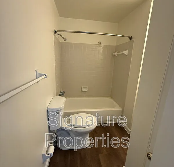 913 Ewell Rd — Photo 17