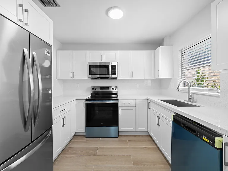 3281 E Golf Blvd #17 — Photo 4