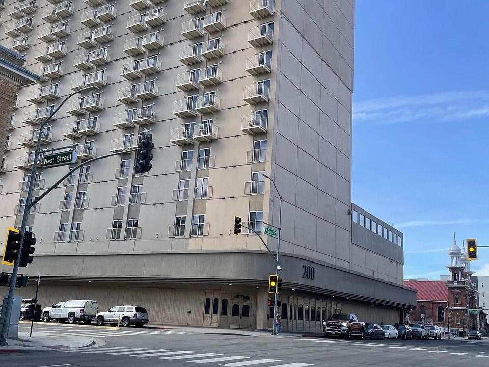 1st image of 200 W 2nd St APT 1506