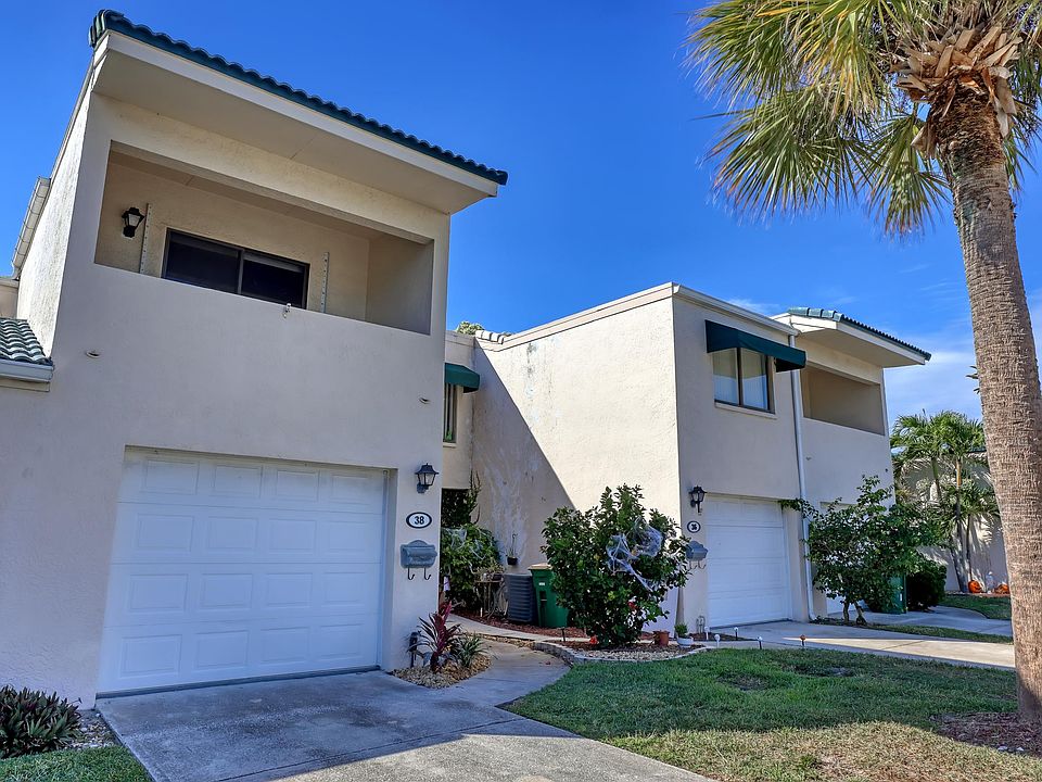 1st image of 38 Emerald Ct