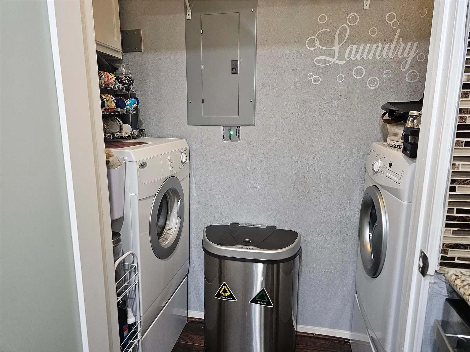 2 bed, 2.0 bath, 1336 sqft, $1,575 — Photo 3