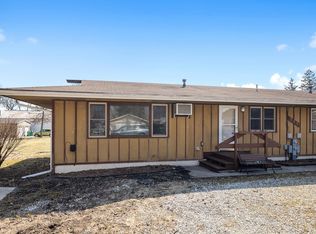 221 N 1st St #E, Wilmington, IL 60481
