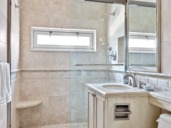 175 East 62nd Street image 7 of 11