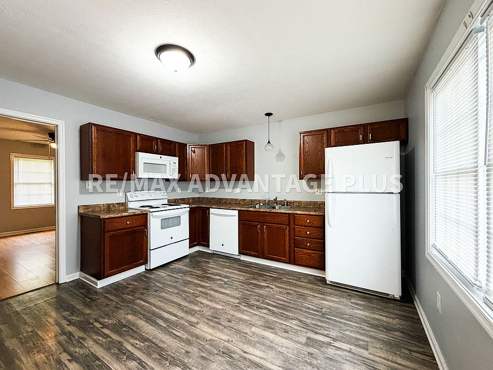 1st image of 118 E Osborn Rd APT A
