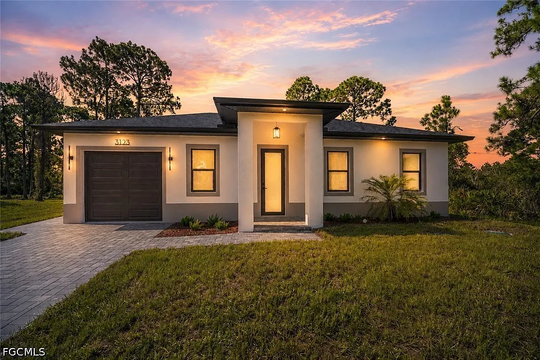 3 bed, 3.0 bath, 1057 sqft, $1,895 — Photo 1