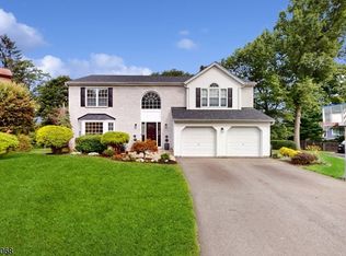 90 Elmwood Rd, Cedar Grove, NJ 07009