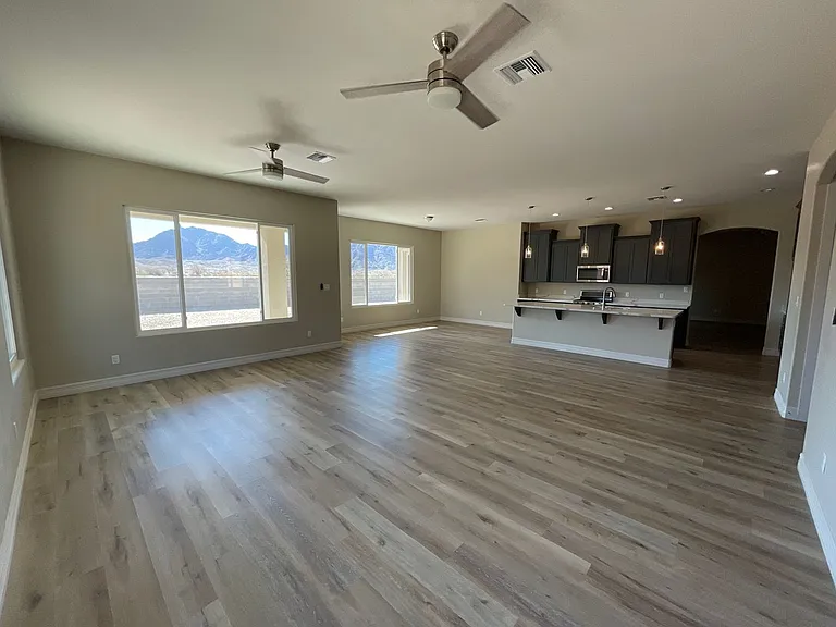 12771 S Karimme Ave — Photo 10