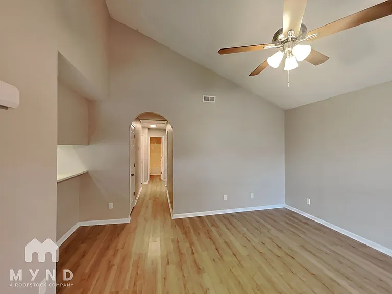 1848 Mission Oaks St — Photo 6