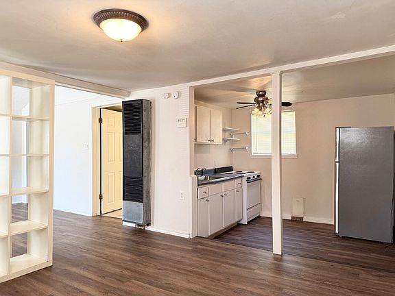 4th image of 2320 30th St