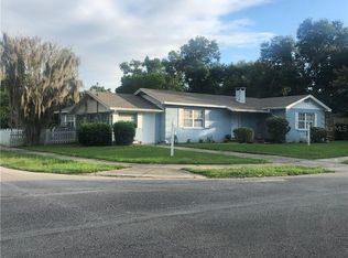 905 Camphor Ln, Deland, FL 32720