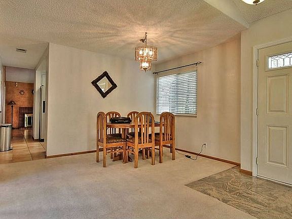 3rd image of 33949 Shylock Dr