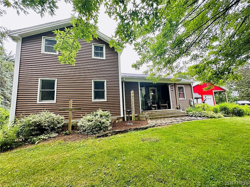2023 Indian Falls Rd, Corfu, NY 14036 | Zillow