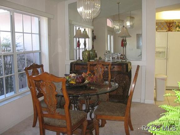 2nd image of 1820 W Begonia Dr