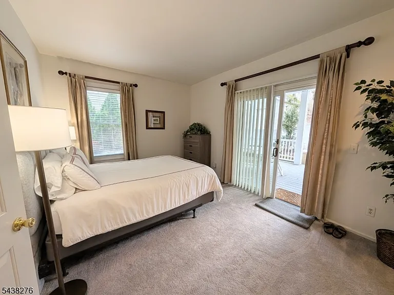 36 Phoenix Ave #A — Photo 9