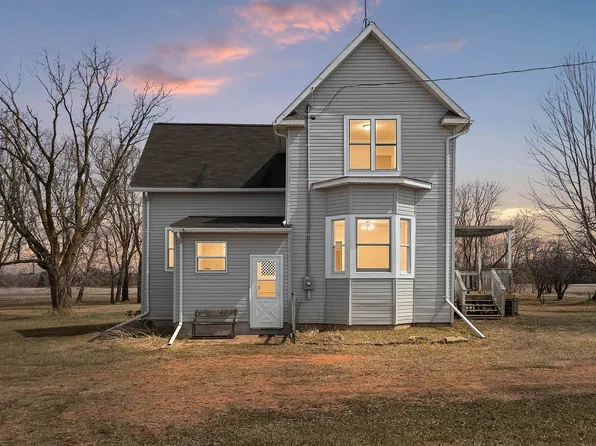 E10702 Eulrich Rd, Clintonville, WI 54929