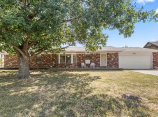 8944 E 16th St, Tulsa, OK 74112