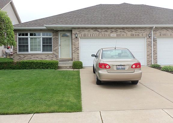 2nd image of 1421 Tiger Lily Ln