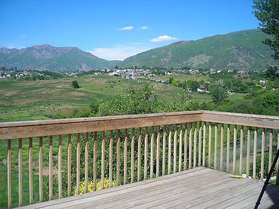 Gorgeous View of East Mountains