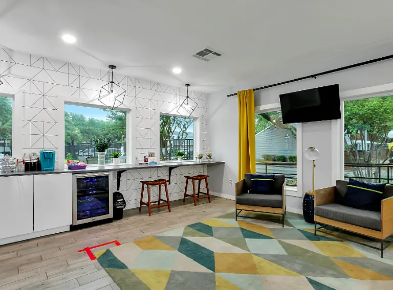 Parkwyn Townhomes — Photo 10
