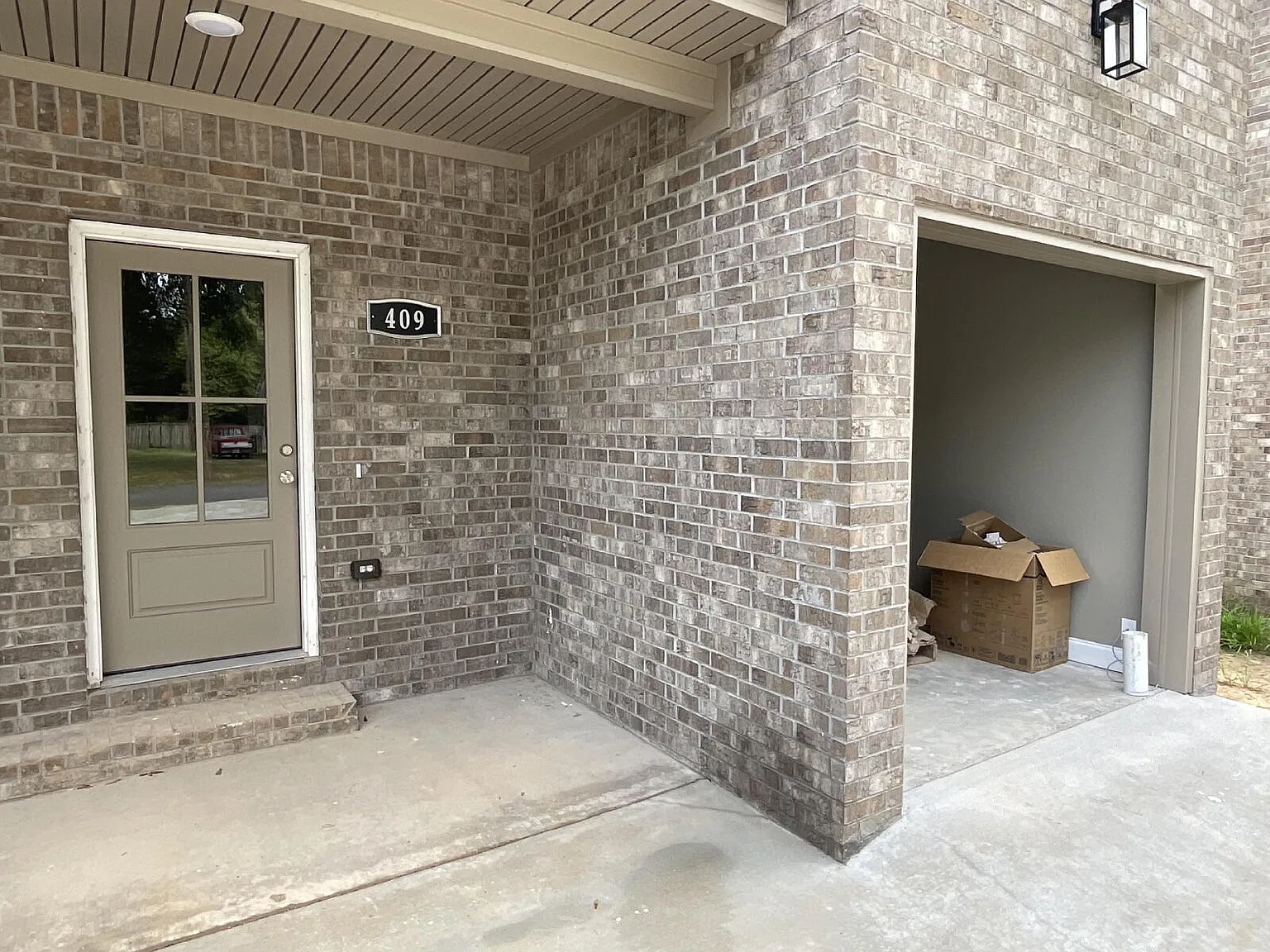 3 bed, 3.0 bath, $1,750 — Photo 2
