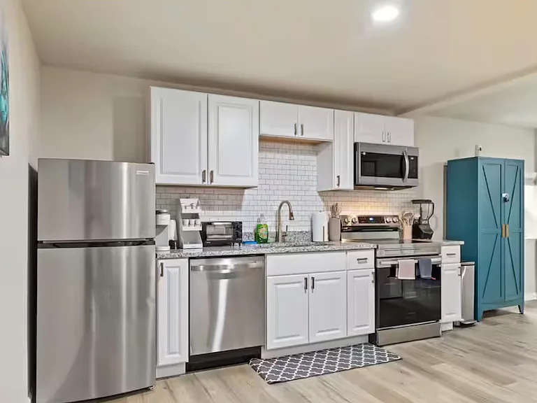 1692 S Olympian Way SW — Photo 19