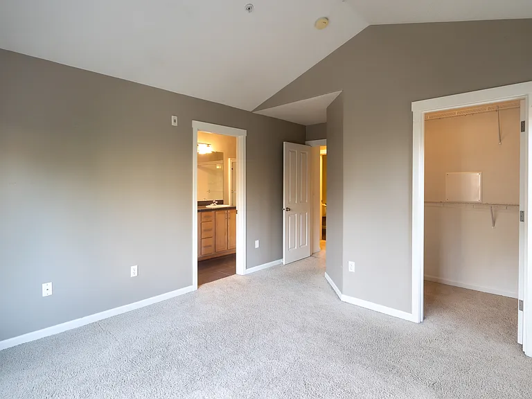 625 NW Lost Springs Ter #102 — Photo 12